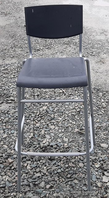 Barová stolička s opěrkou výška sedáku 75 cm (Barova stolicka s operkou, cerna-stribrna vyska sedaku 75 cm .... (8 kusů) - 100kč  (1).jpg)